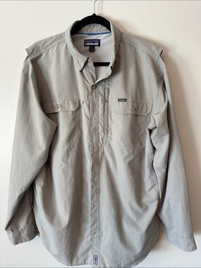 Patagonia Light Gray Men's Lightweight Outdoor Shirt